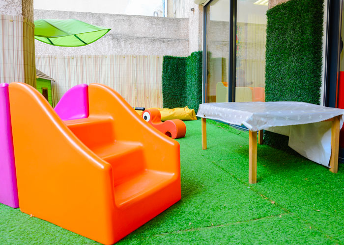espace extérieur de la micro-crèche