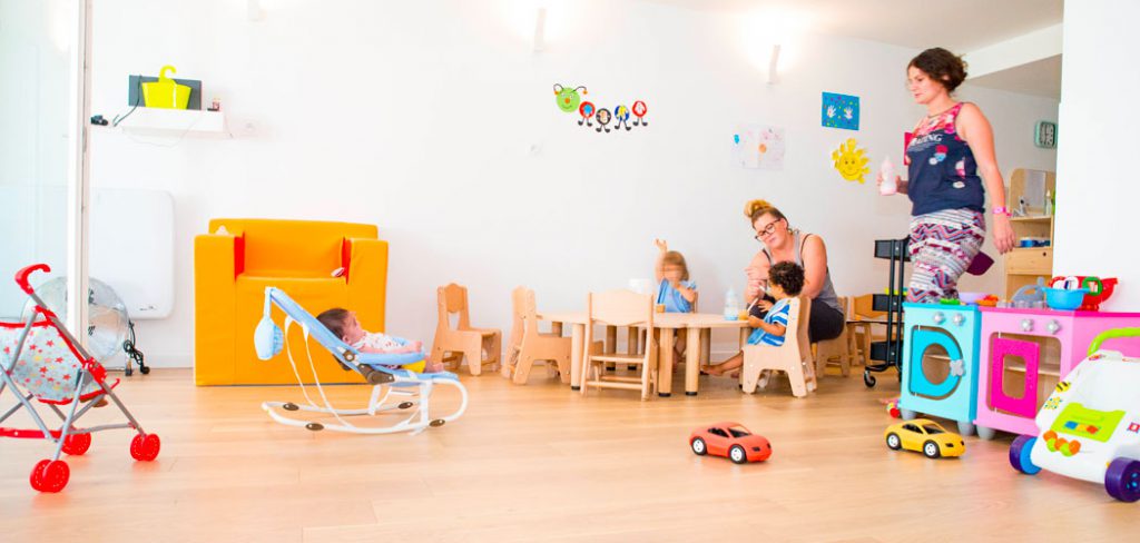 structure familiale pour la garde d'enfants